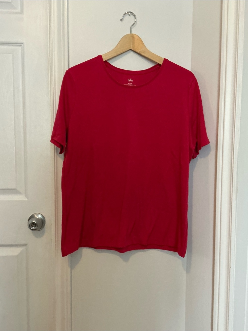 Iyla Red Crewneck Tee